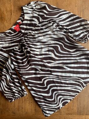 Oscar De La Renta Brown and Cream Zebra Stripe Blouse